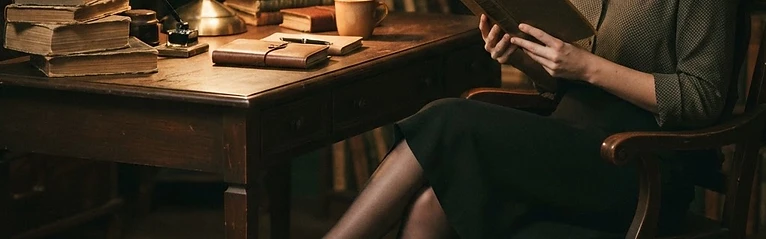 Photos pieds nylon et bas : Collants opaques hivernaux par Élise Nylon | Pieds d'Or
