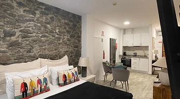 Esmeralda Holidays Apartments · Cathedral Square, Funchal — Merca Stays luxury rental in Funchal, Madeira, Portugal — photo 5