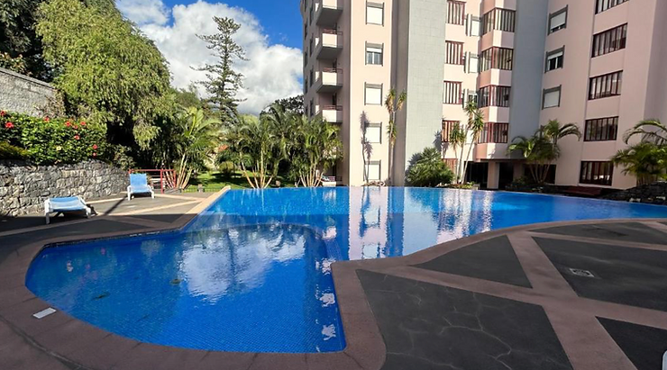 In Town View · Pool Apartment with Sea View, Funchal — Merca Stays luxury rental in Funchal, Madeira, Portugal