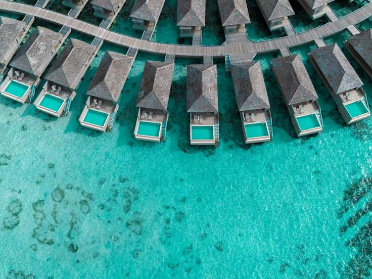 Water Bungalow with Private Pool 4