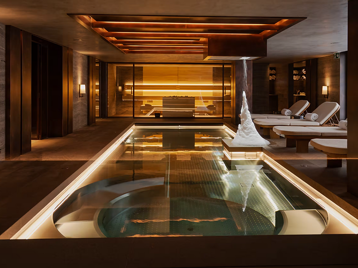 Entire Luxury fully catered chalet 4