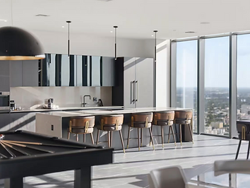 Luxury Top Floor Penthouse & Private Pool
