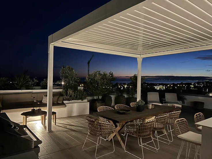 Luxury penthouse, terrace and private pool 3