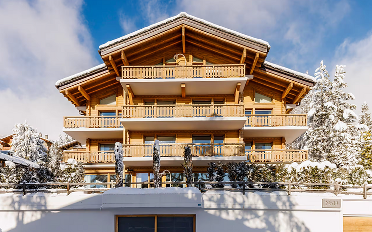Entire Luxury fully catered chalet