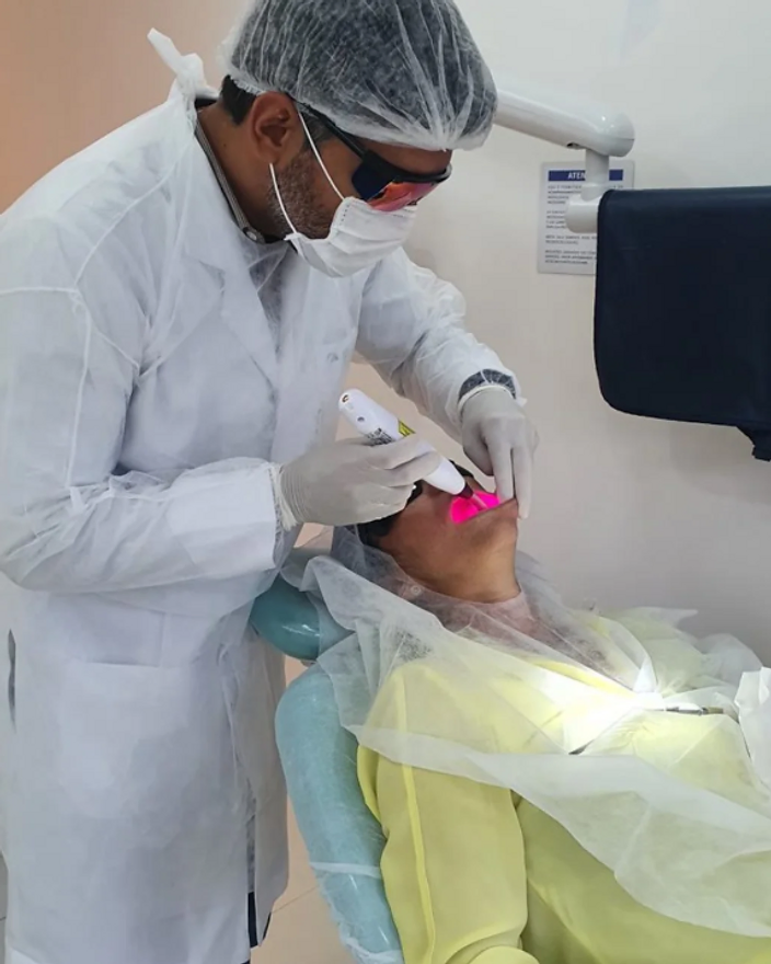 Dr. Emmanuel Caputi — Cirurgião-Dentista