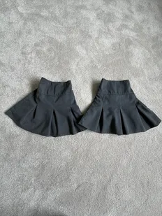 2 x Girls Grey Skirt - Dorridge Primary School - Size 3-4 yrs