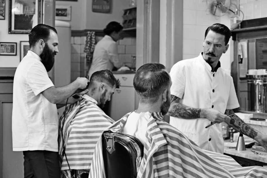 BARBER
