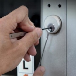Commercial lockout service by AAA&B Locksmith LLC — emergency building, office and storefront lockout unlocking in Waterbury, CT
