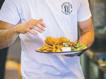 Service du fish and chips
