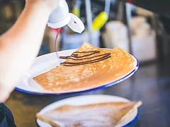 Crêpe dressée au chocolat à La Buvette des Bains