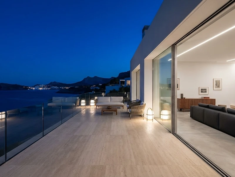 Glass railing Mediterranean