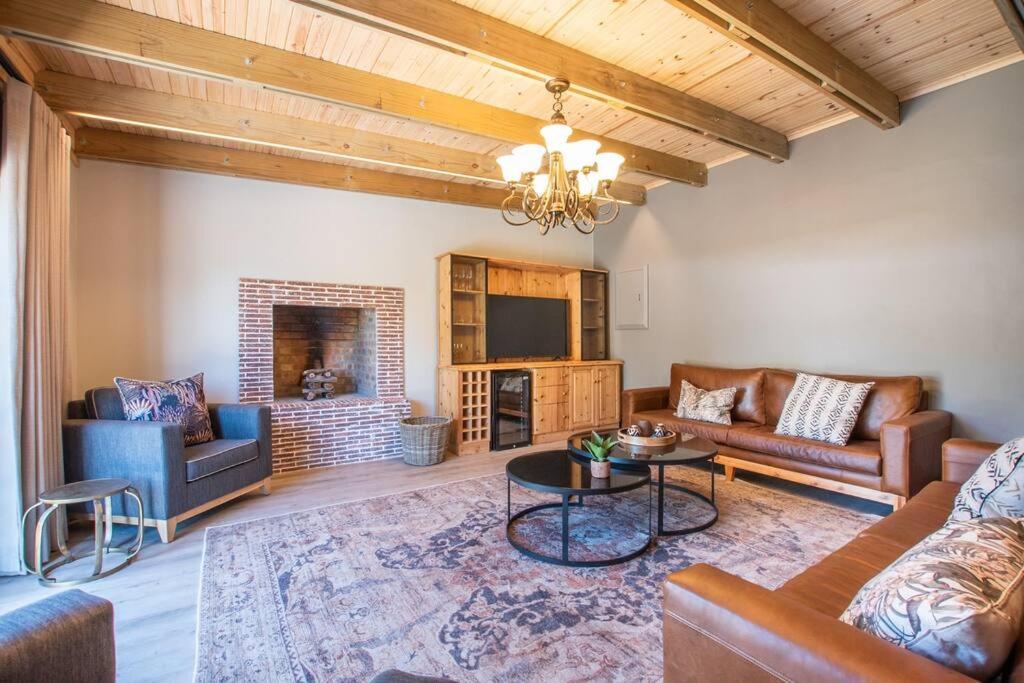 Luxury Holiday Home — photo 1
