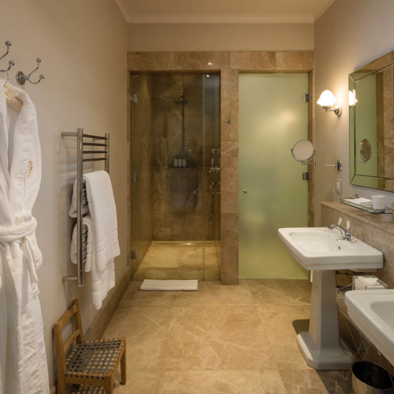 Accommodation — photo 1