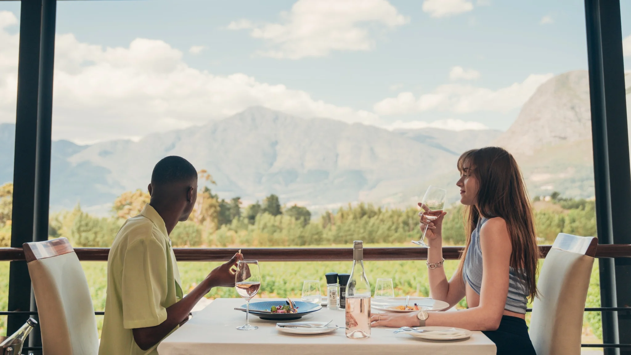 Sunshine in a Glass: The Wines That Define Summer in the Cape