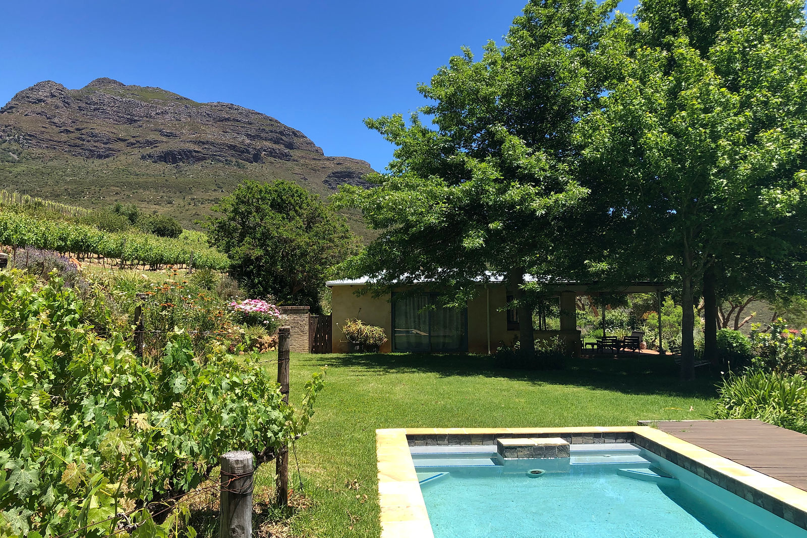 Accommodation — photo 1
