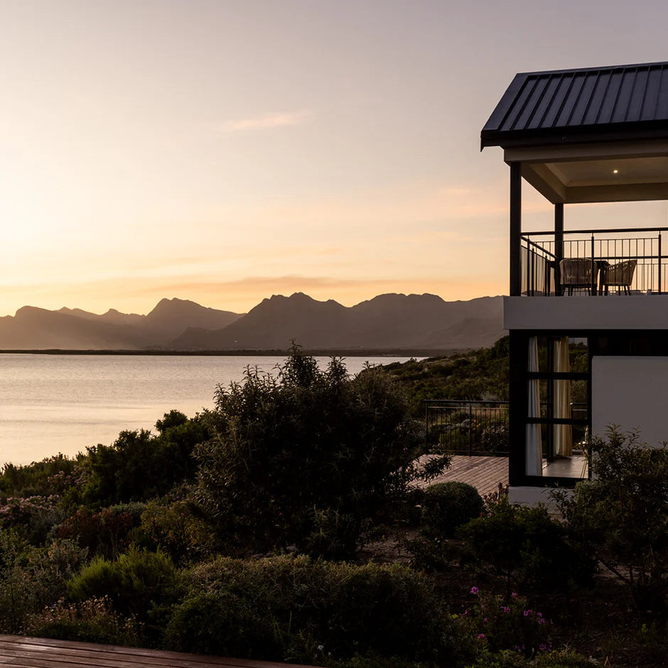 Benguela Cove Lagoon Wine Estate accommodation in Overberg