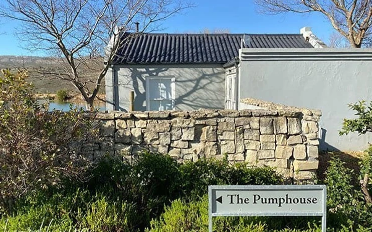 Pumphouse Honeymoon Cottage — photo 1