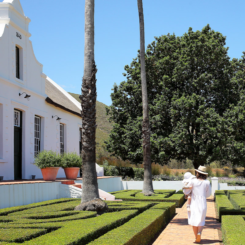 Manor House — photo 1