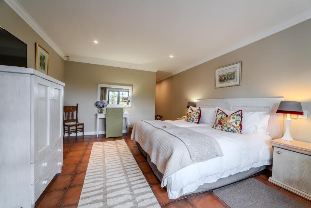 Standard Twin Room — photo 1
