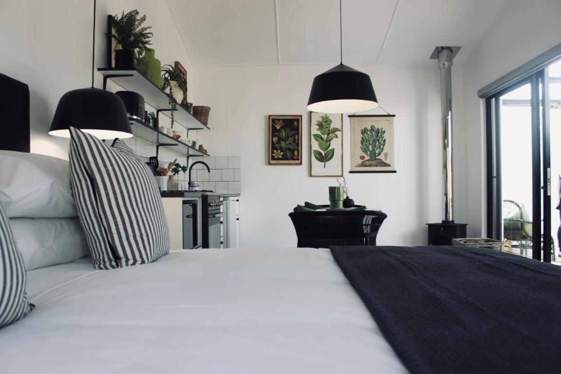Luxury Suite / Honeymoon Suite — photo 1