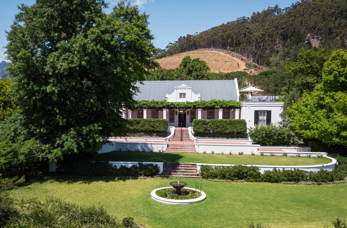 The Manor House — photo 1