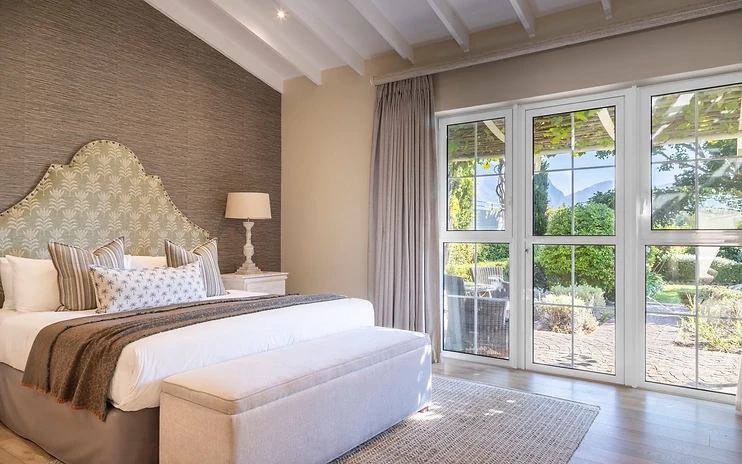 Honeymoon Suite — photo 1