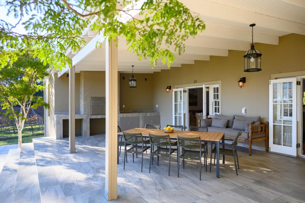 Accommodation at Stony Brook Vineyards in Franschhoek