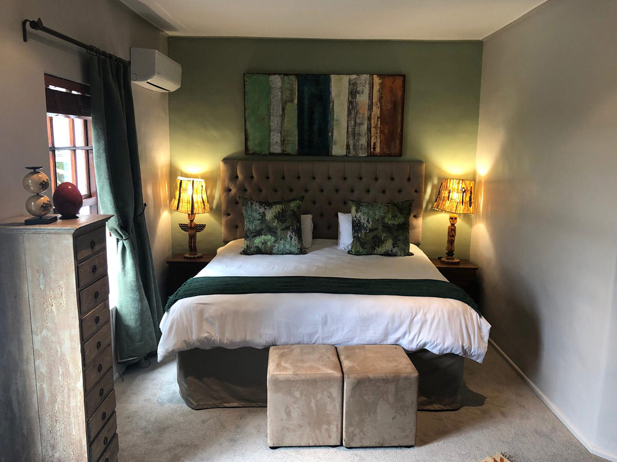 Parlor (Manor House) — photo 1