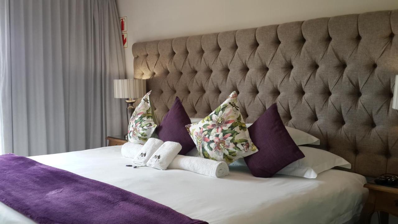 Comfort King Room — photo 1