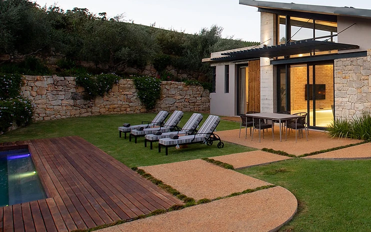 Garden Villa — photo 1
