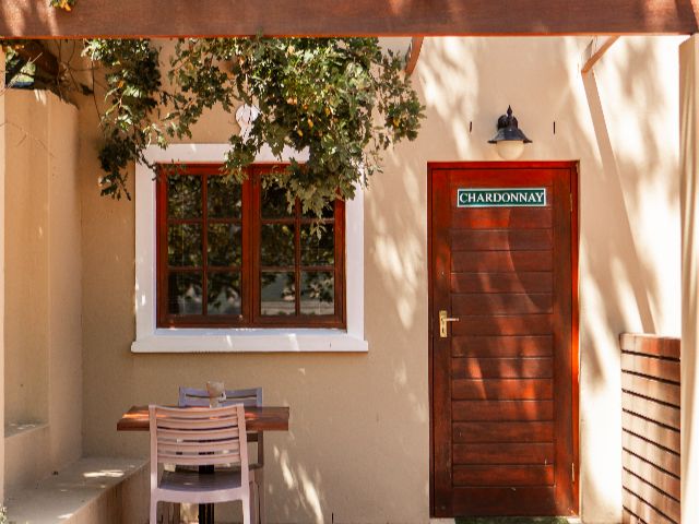 Accommodation — photo 1