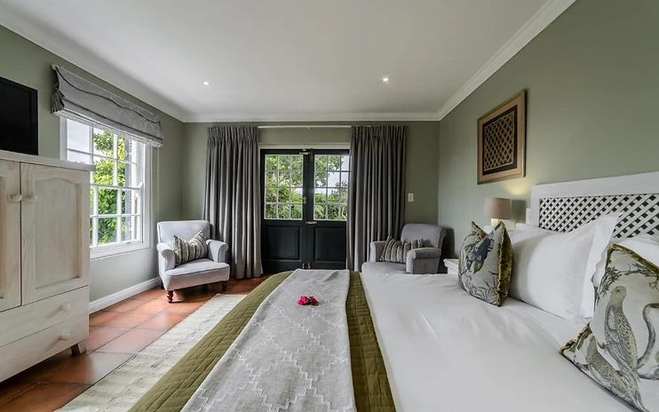 Luxury King Room — photo 1