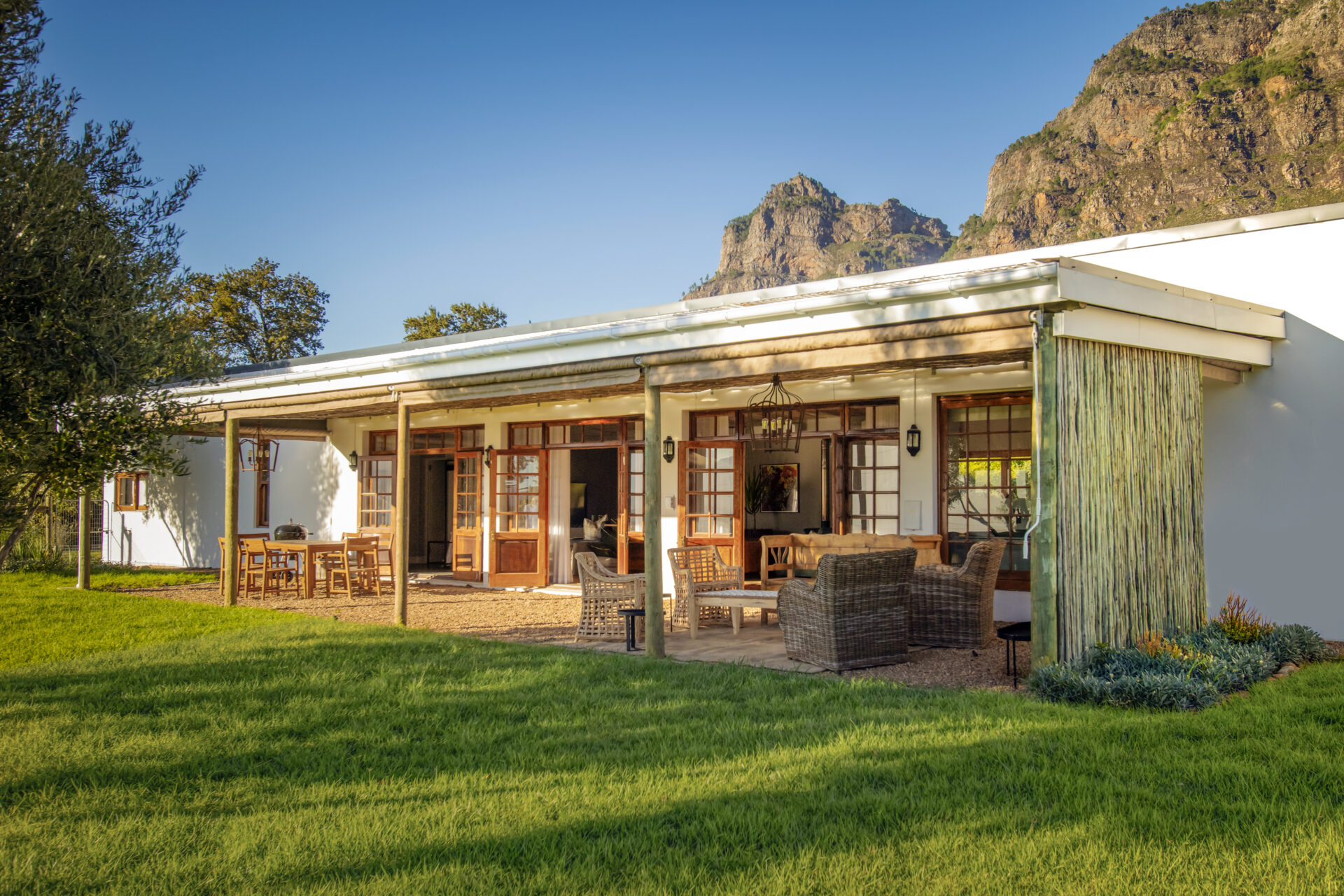 Cow Shed Cottage — photo 1