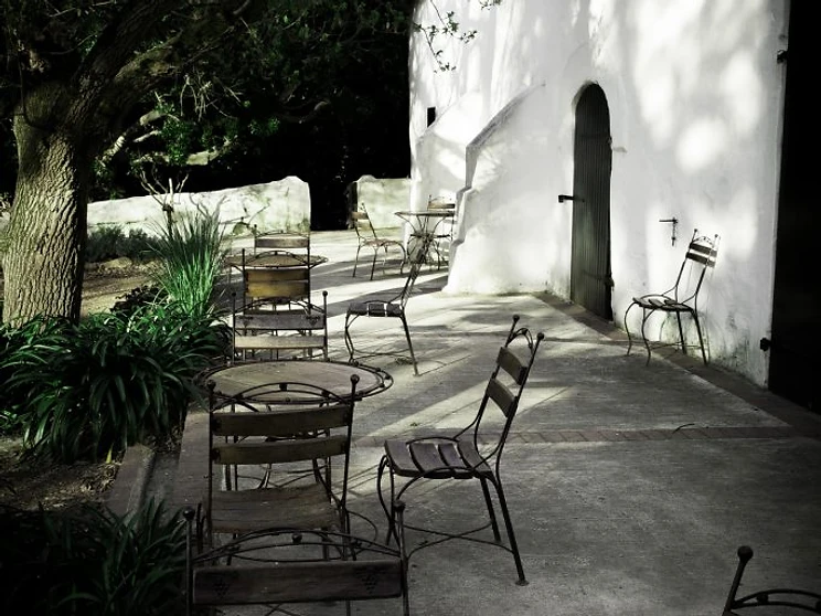 Accommodation at Mooiplaas Wine Estate in Stellenbosch