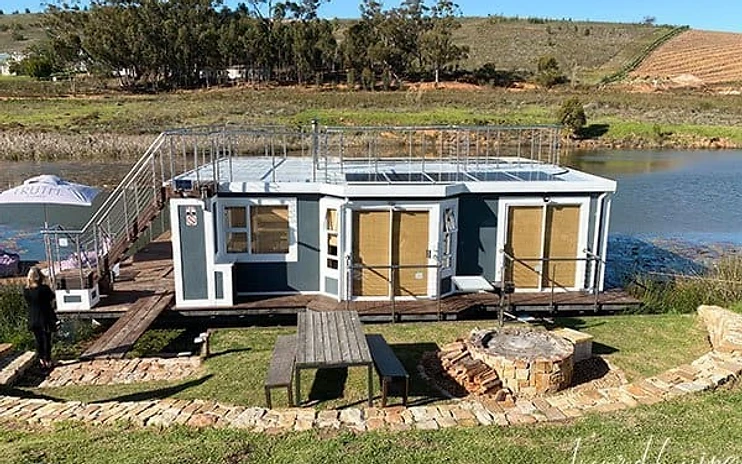 Stokies Ark (Houseboat) — photo 1
