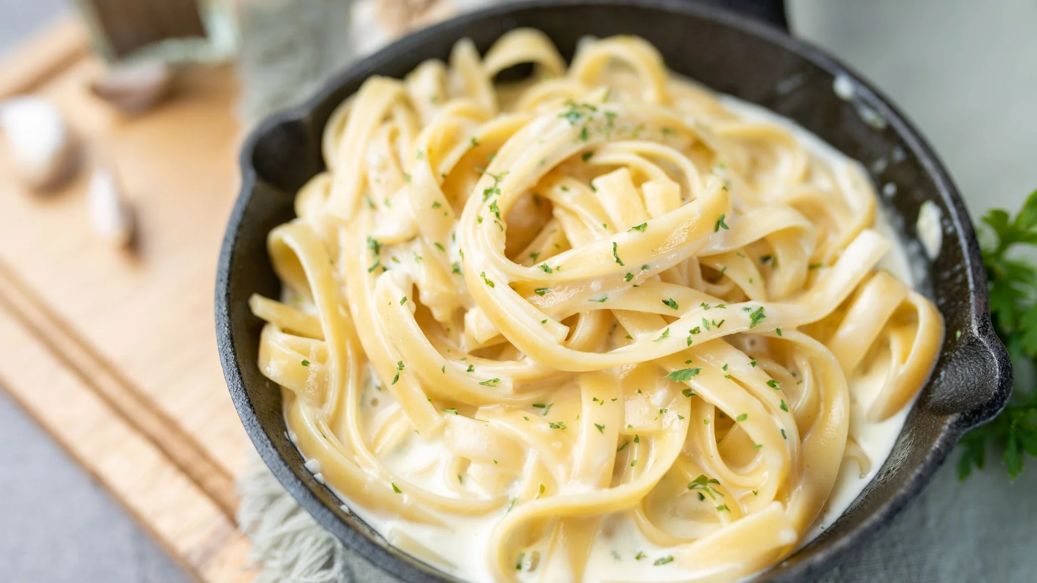 Pair Wine with Food: Creamy Pasta