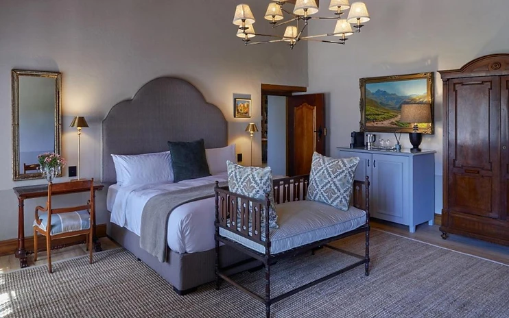 Manor House Deluxe Room — photo 1