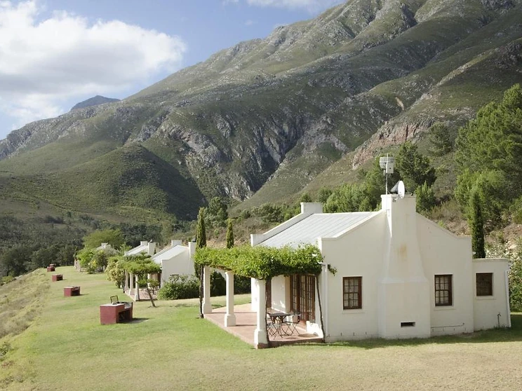 Accommodation at Bushmanspad Estate in Robertson