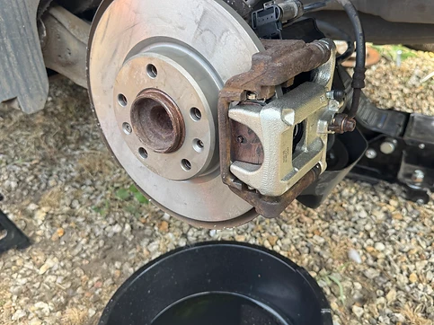 Brake Disc & Pad Replacement