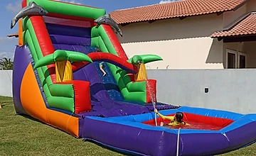 Tobogã Acoplado com Piscina