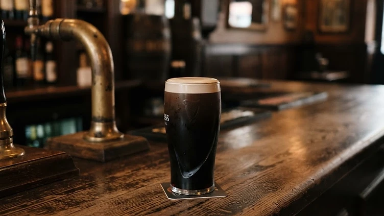 Flanagan's Irish Pub — bars