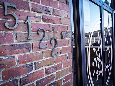 Welcome to 5122 N Division