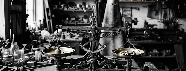 Heritage mechanical scale