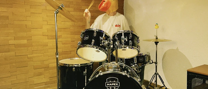 Sesión de banda grabando