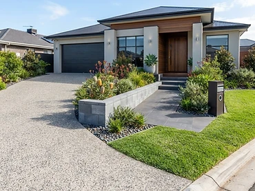 Front Yard Landscaping — FDSS residential landscaping in The Hills District