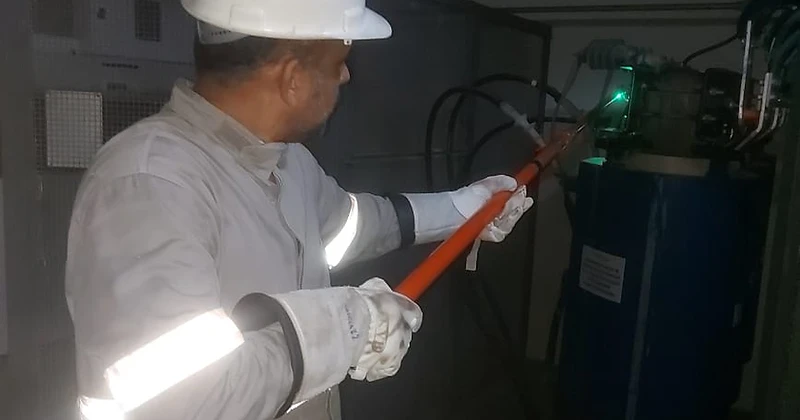 Manutenção Elétrica, Hidráulica, Tanques e Subestações