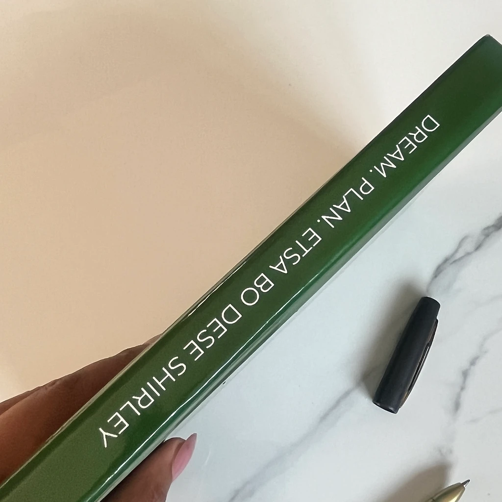 Dream. Plan. Etsa Bo Dese. Notebook view 2