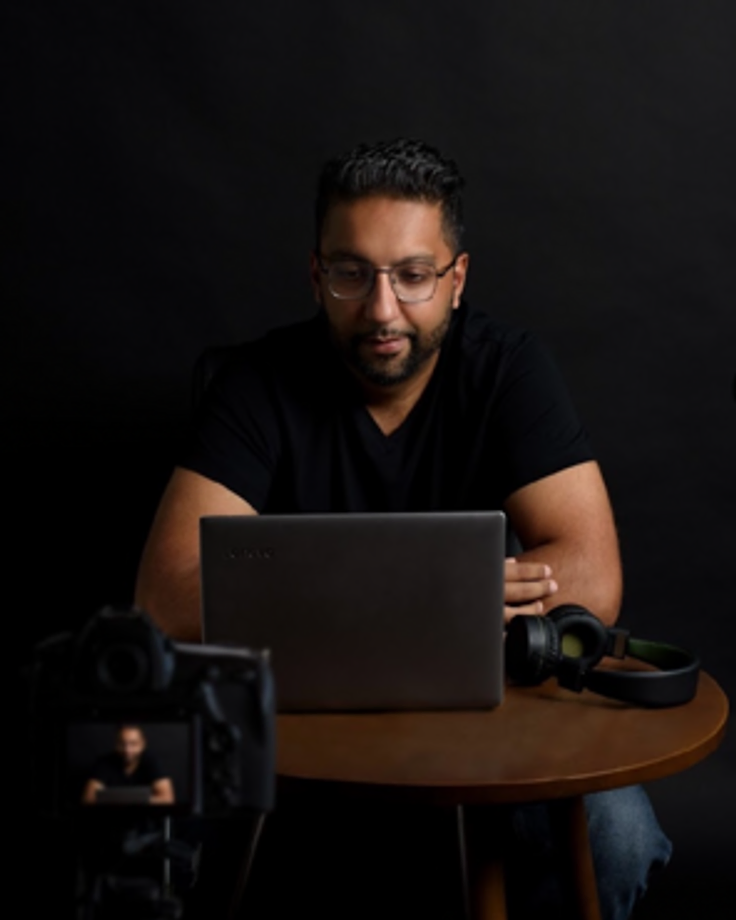 Rohan, vacation rental consultant