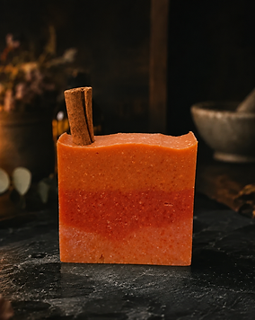 Apple Pie handcrafted soap bar by LOTÜS