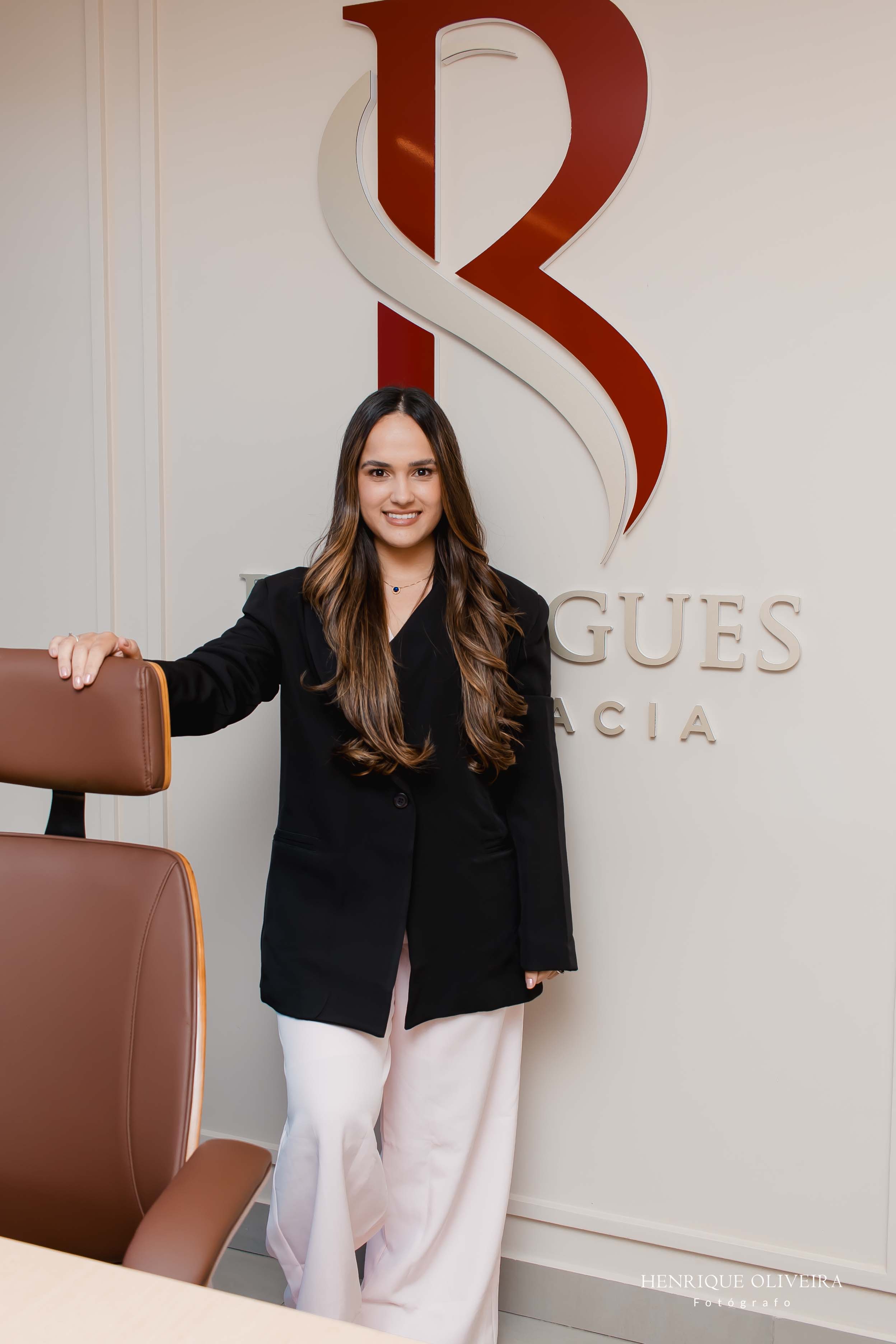 Dra. Larissa Santos Silva Lopes